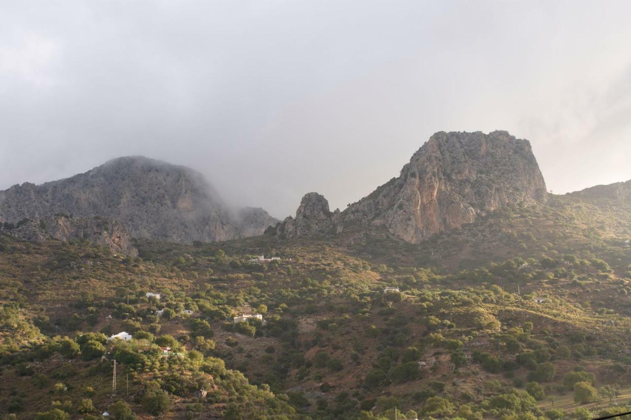 Appartamento Lagar Del Chorro Junto Caminito Del Rey Piscina Y Baloncesto Esterno foto